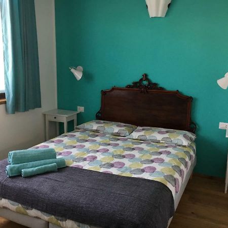 Elleboro Bed & Breakfast Carugo Bagian luar foto