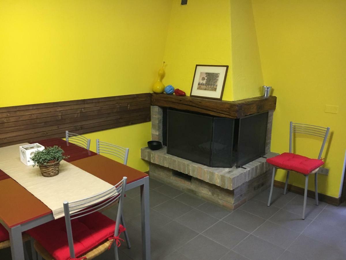 Elleboro Bed & Breakfast Carugo Bagian luar foto