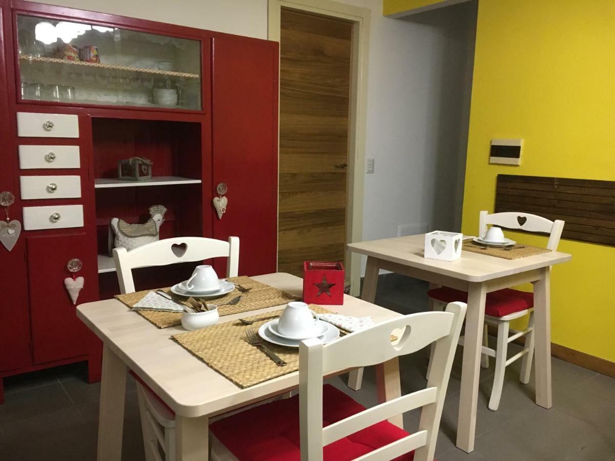 Elleboro Bed & Breakfast Carugo Bagian luar foto